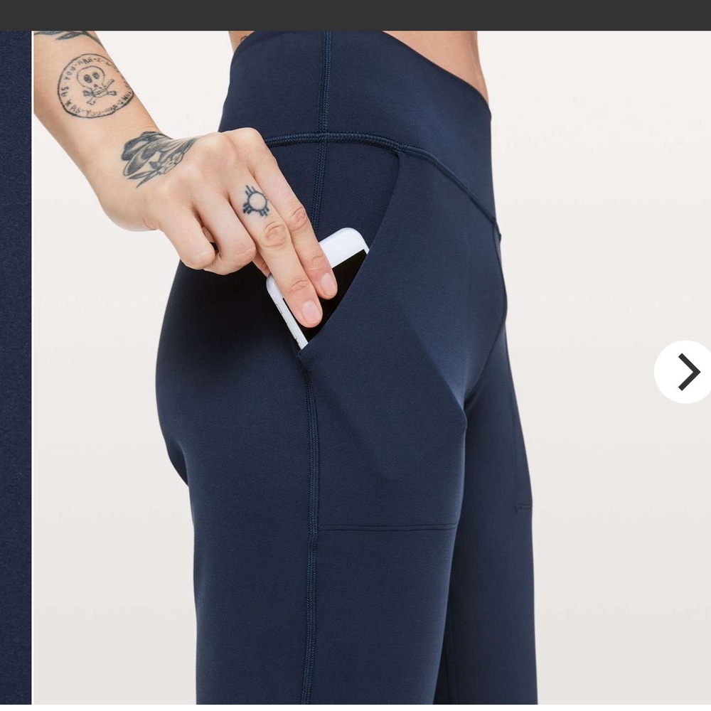 Lululemon Align High-Rise Jogger 28” True Navy Size 4 GUC
True Navy - Picture 5 of 11
